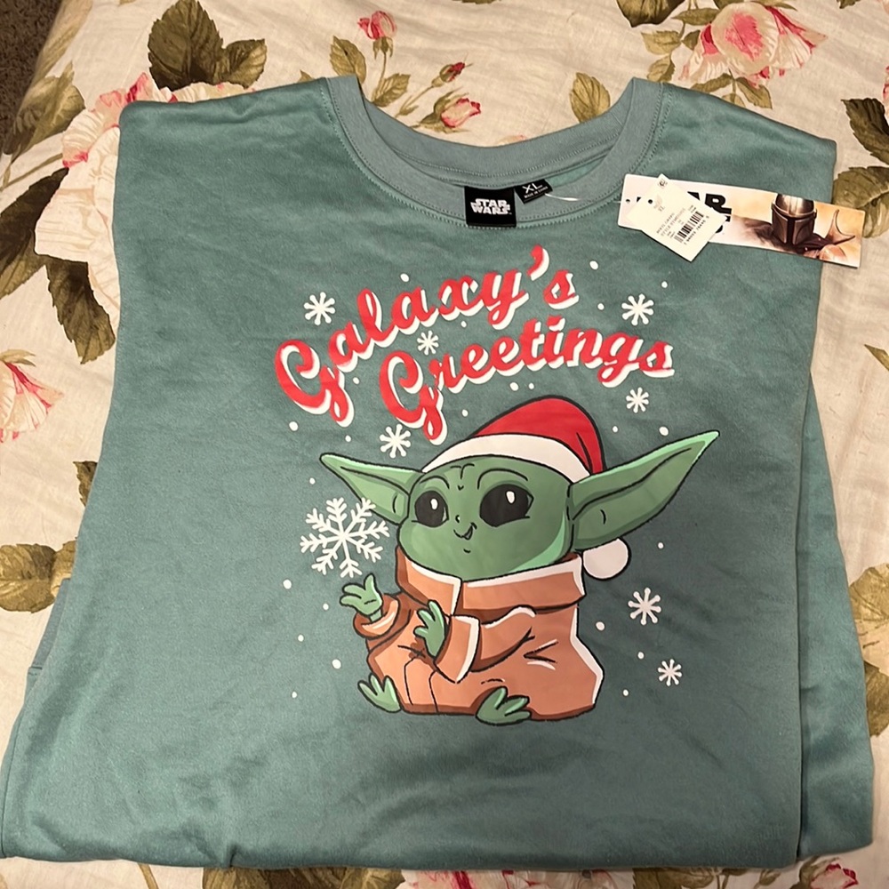 NWT Star Wars Mandalorian crew neck sweatshirt sweater XL
